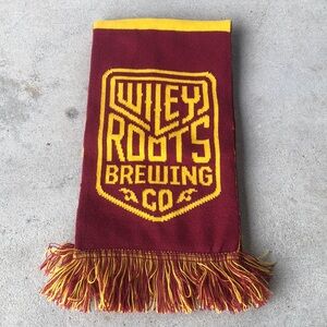 Wiley Roots Brewing Scarf